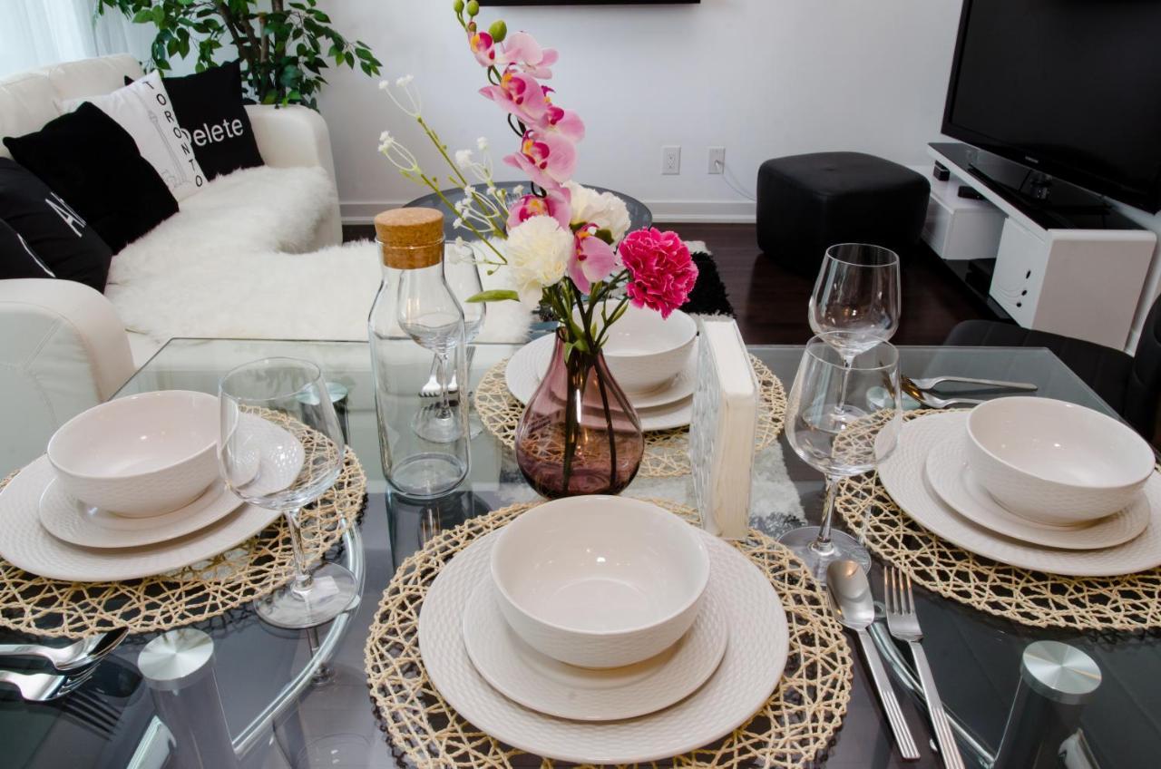Marvelous Apartments In The Heart Of トロント エクステリア 写真