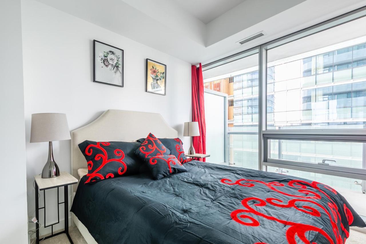 Marvelous Apartments In The Heart Of トロント エクステリア 写真